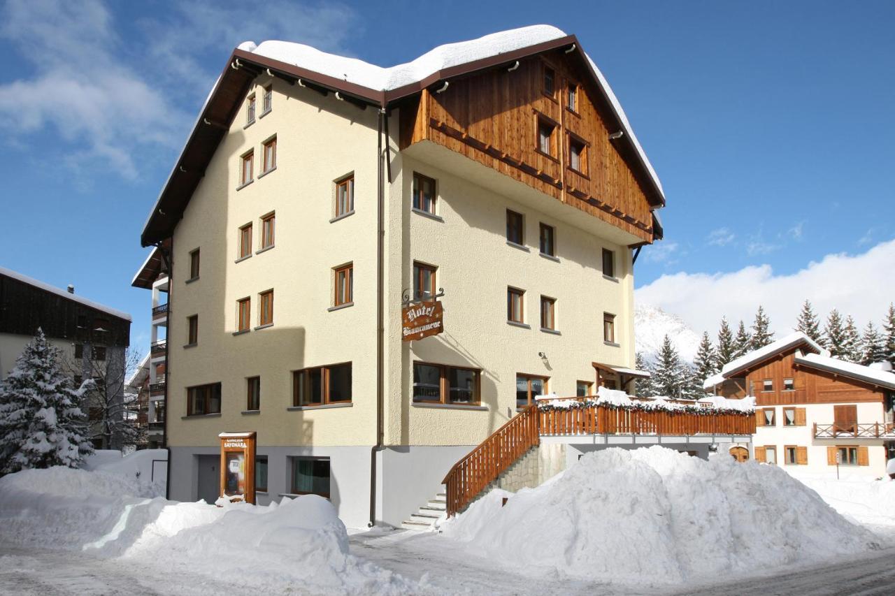 Hotel Biancaneve Oulx Exterior foto